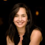 Daniella Simon headshot